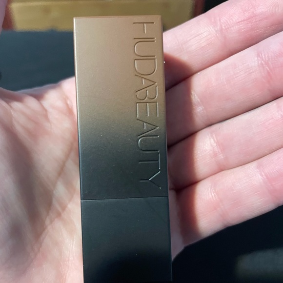 Unused makeup and skincare - Picture 9 of 10